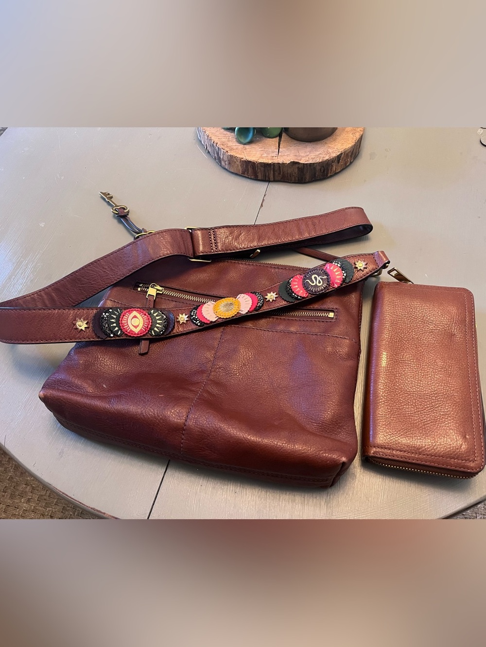 •GUC• Fossil Leather Crossbody “Modern & Magic” Strap + Wallet
